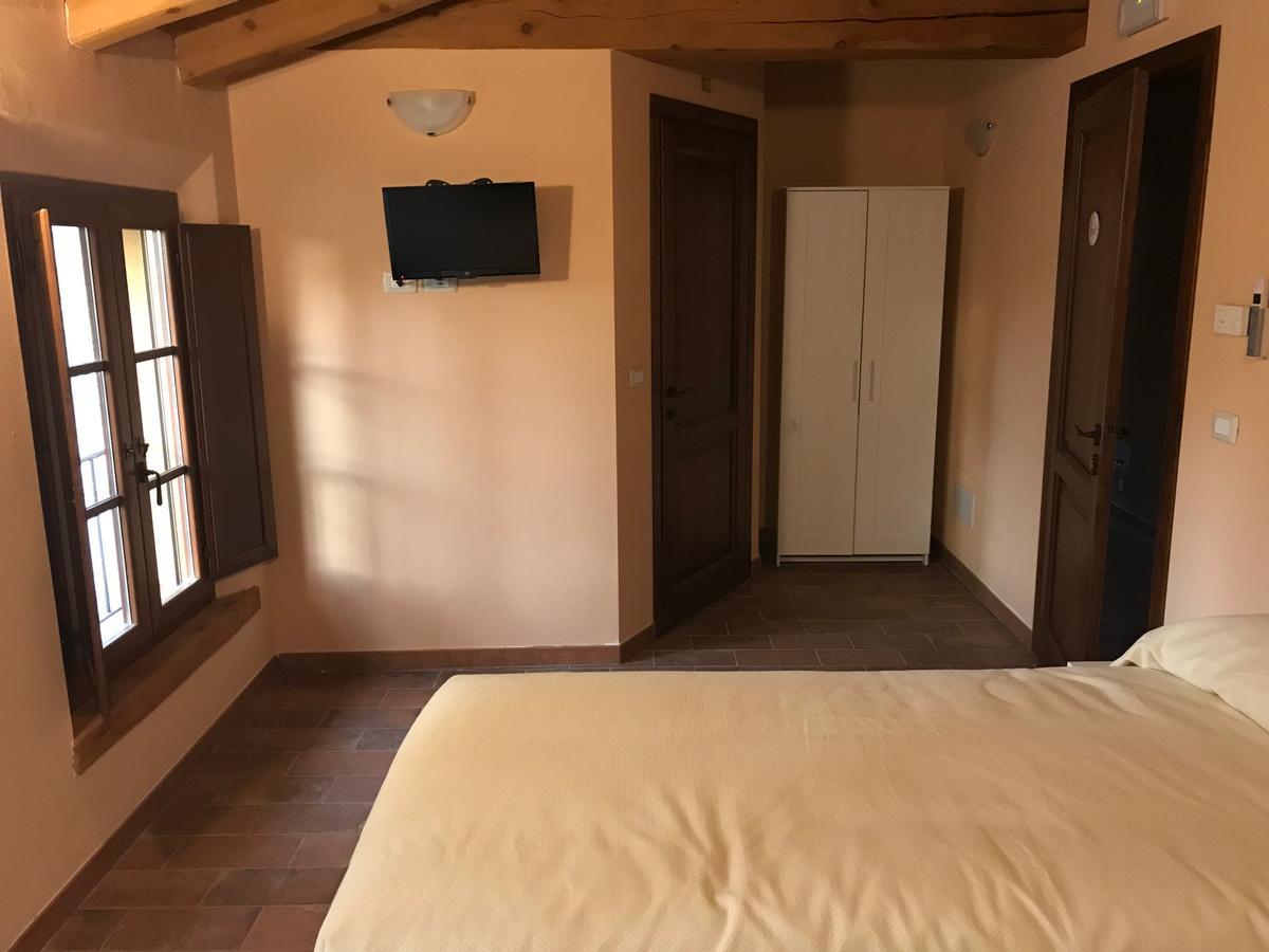 Agriturismo Podere Casino Mezzolara Bagian luar foto