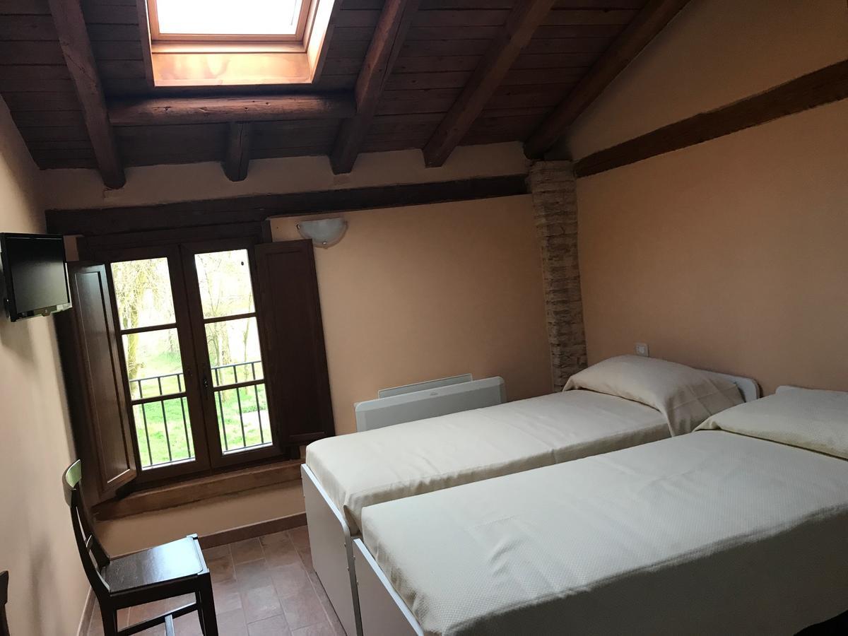 Agriturismo Podere Casino Mezzolara Bagian luar foto