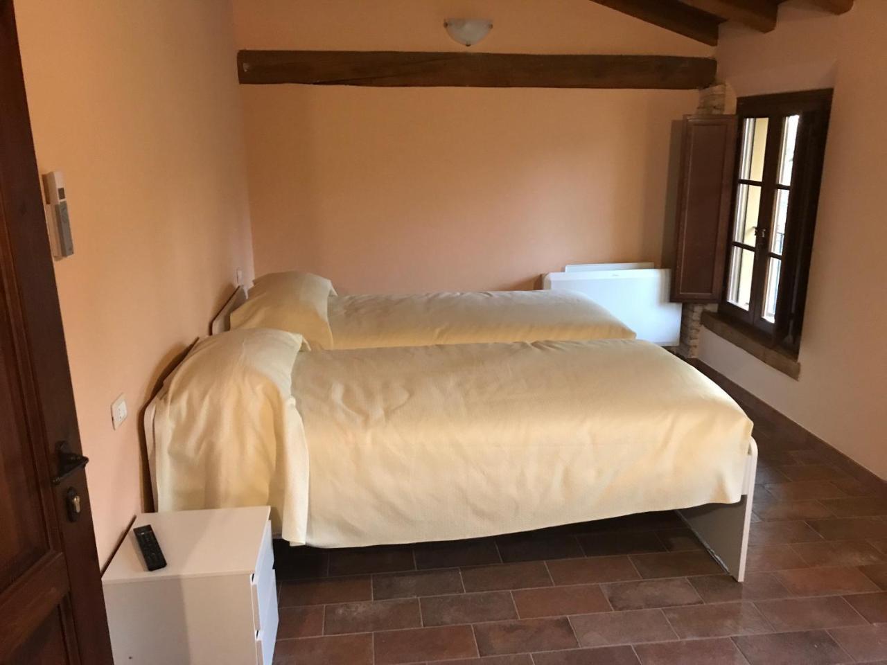 Agriturismo Podere Casino Mezzolara Ruang foto