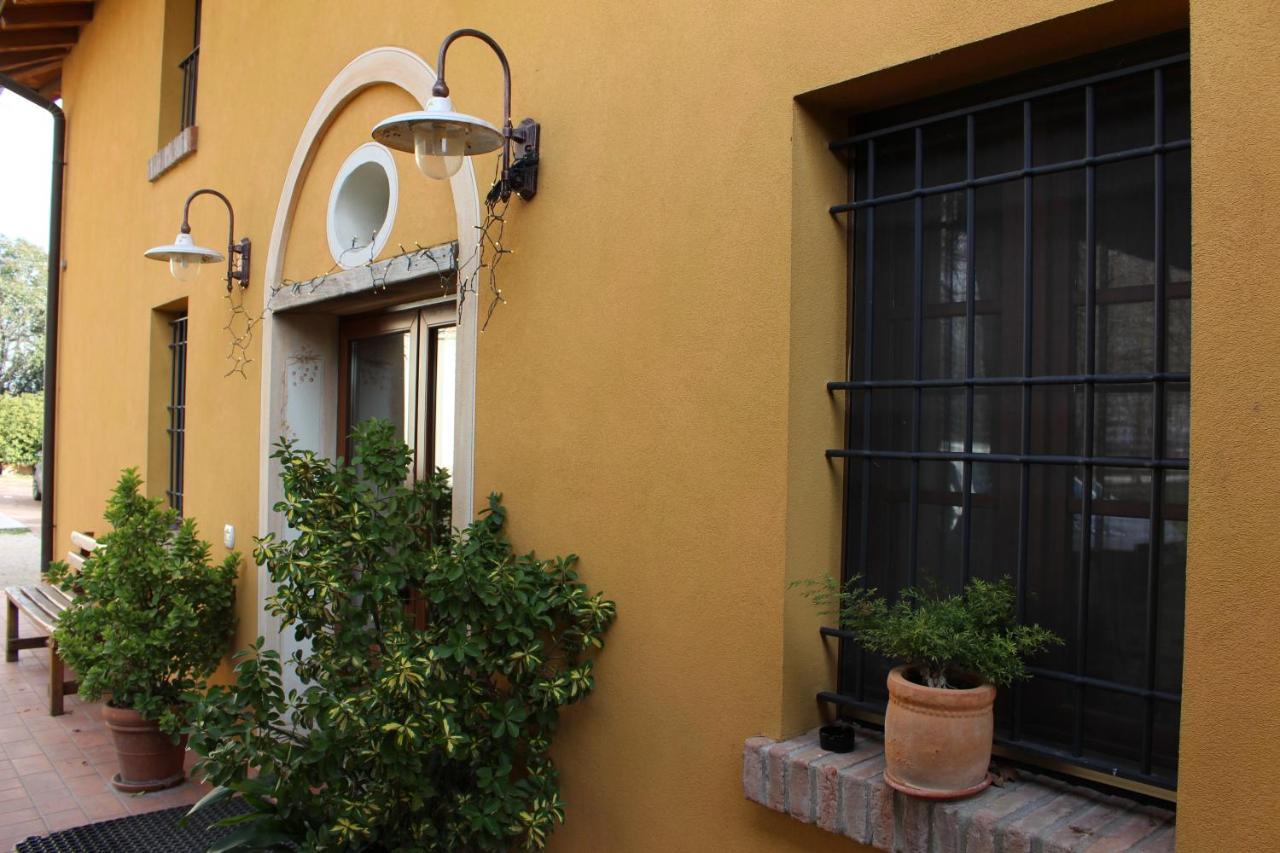 Agriturismo Podere Casino Mezzolara Bagian luar foto